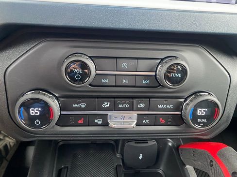 New 2026 Ford Bronco Heritage Edition image 21