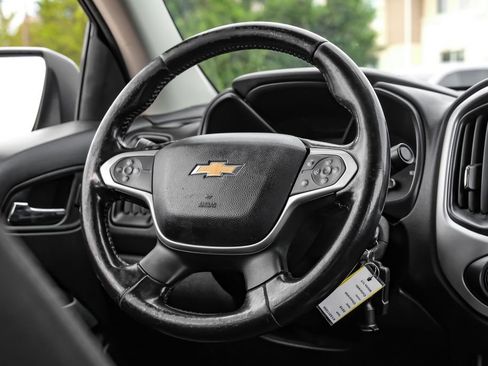 Used 2019 Chevrolet Colorado LT w/ LT Convenience Package RWD image 15