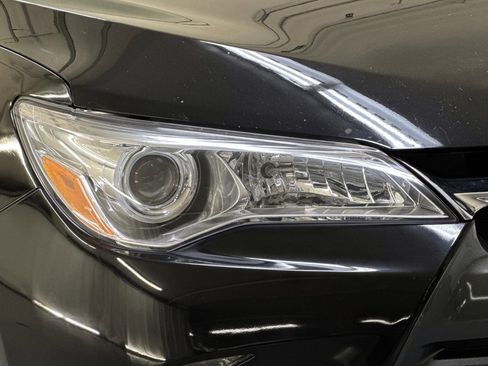 Used 2016 Toyota Camry LE image 10