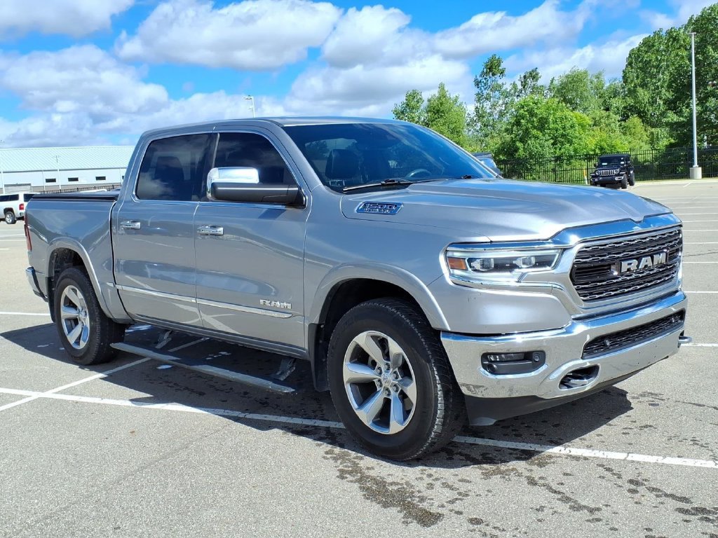 Used 2019 RAM 1500 Limited AWD/4WD image 2