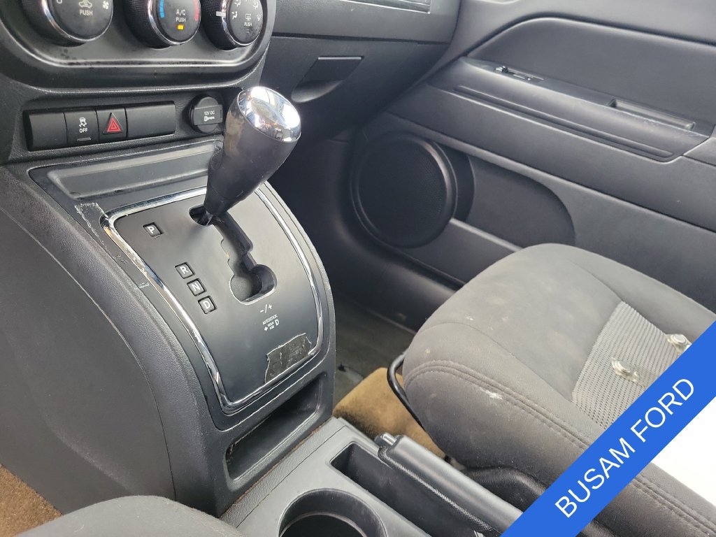 Used 2016 Jeep Patriot Sport w/ Power Value Group AWD/4WD image 26