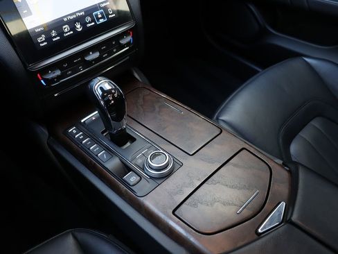 Used 2017 Maserati Quattroporte S image 32