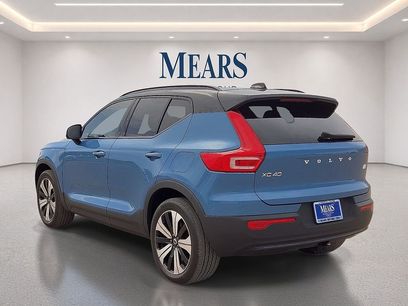 Used 2023 Volvo XC40 Recharge Core