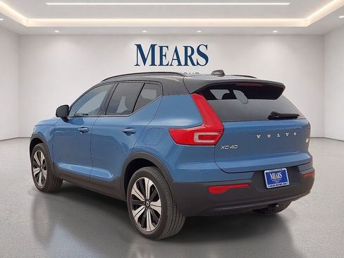 Used 2023 Volvo XC40 Recharge Core AWD/4WD image 4