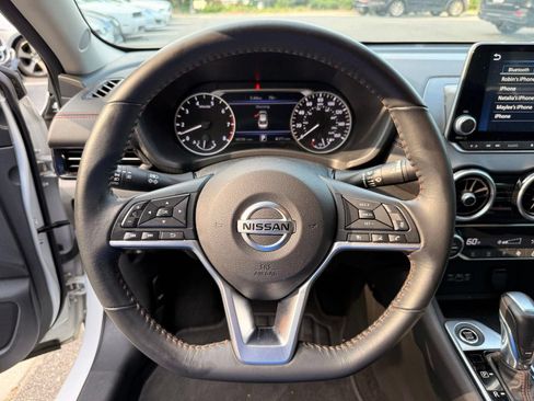 Used 2023 Nissan Sentra SR FWD image 35