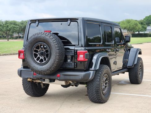 Used 2022 Jeep Wrangler Unlimited Rubicon w/ Xtreme Recon 35" Tire Package AWD/4WD image 6