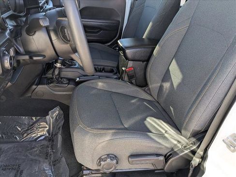 Used 2024 Jeep Wrangler Sport S image 15