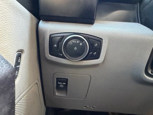 Used 2017 Ford F150 XL w/ Equipment Group 101A Mid RWD image 18