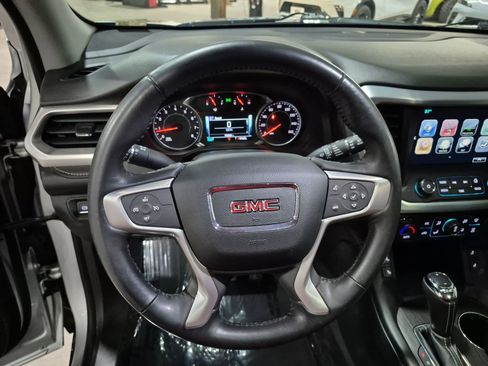 Used 2017 GMC Acadia SLT AWD/4WD image 12