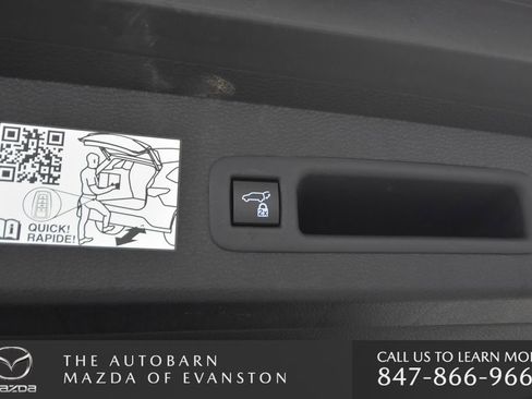 Used 2024 Toyota Sienna XSE AWD/4WD image 40