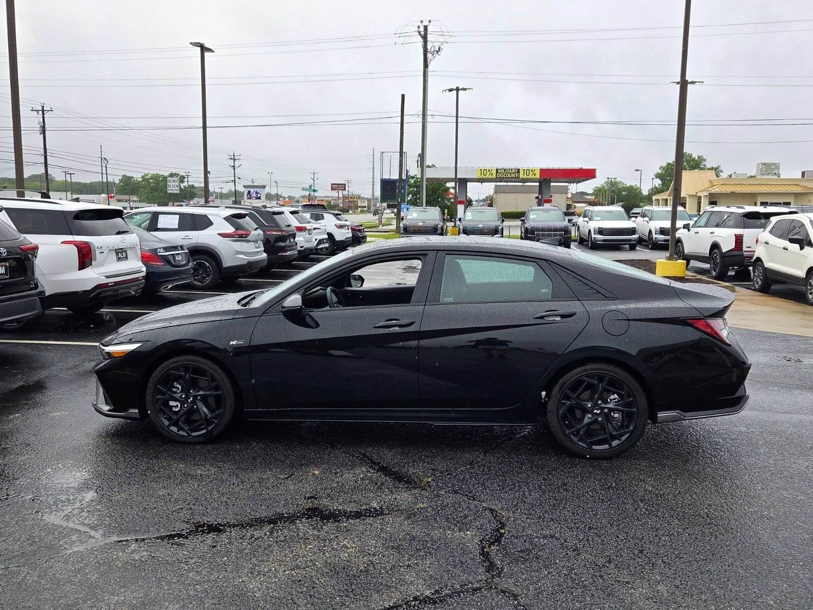 New 2025 Hyundai Elantra N Line FWD image 4