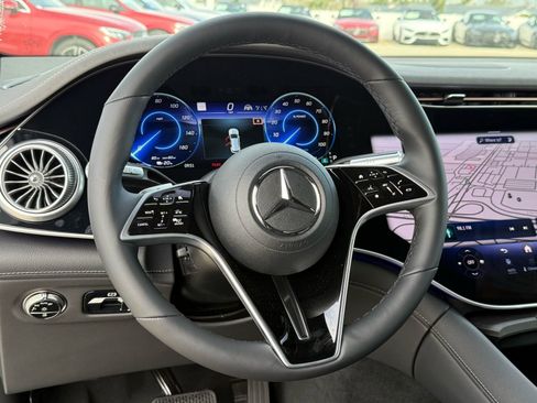 New 2026 Mercedes-Benz EQS 400 4MATIC SUV image 25