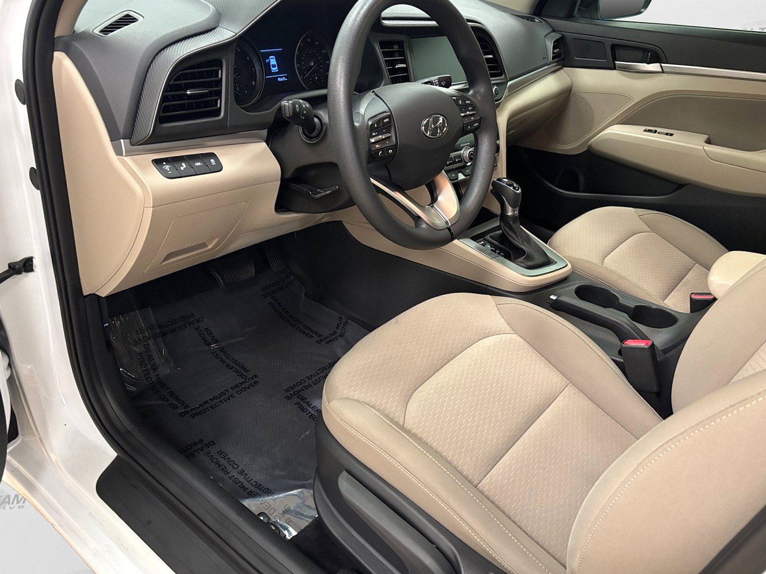 Used 2020 Hyundai Elantra SEL FWD image 29