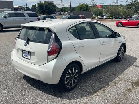Used 2015 Toyota Prius C Two FWD image 5