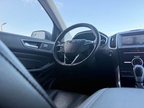 Used 2015 Ford Edge Titanium image 14