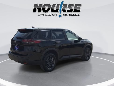 Used 2024 Nissan Rogue S FWD image 8