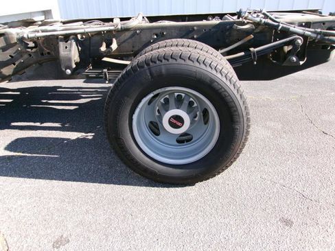 Used 2022 GMC Sierra 3500 Pro w/ Convenience Package RWD image 15