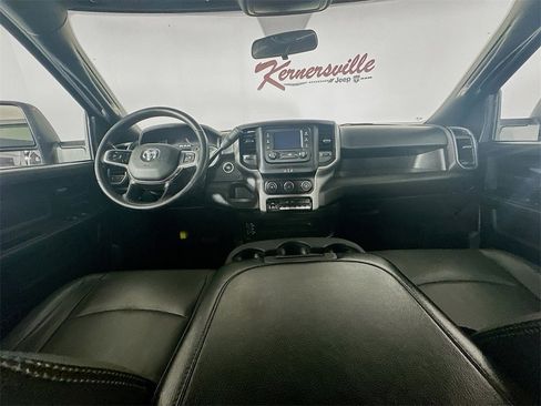 Used 2024 RAM 3500 Tradesman w/ Chrome Appearance Group image 10