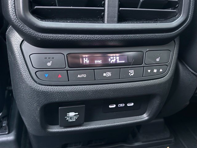 Used 2025 Honda Pilot Elite image 8