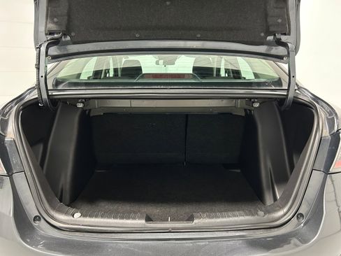 Used 2018 Toyota Yaris iA image 31