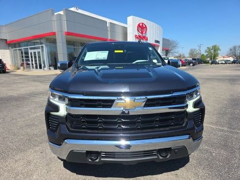 Used 2022 Chevrolet Silverado 1500 LT w/ All Star Edition Plus AWD/4WD image 2