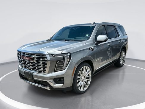 Used 2025 GMC Yukon Denali w/ Denali Reserve Package AWD/4WD image 1