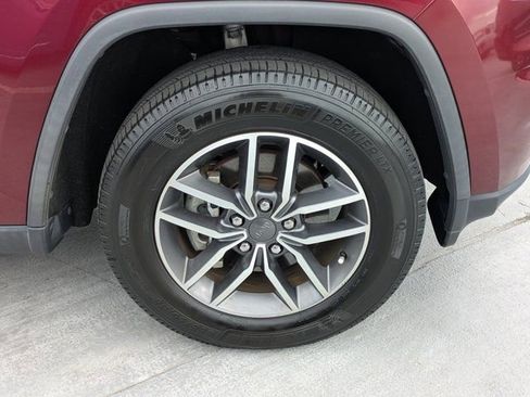 Used 2020 Jeep Grand Cherokee Limited image 9