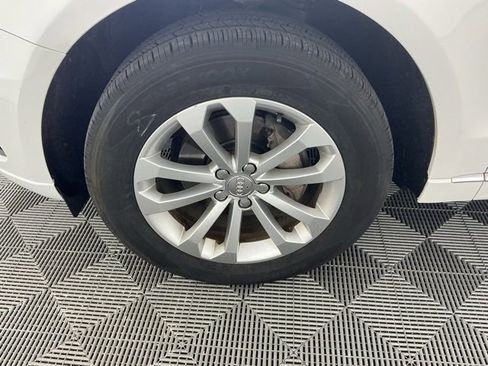 Used 2015 Audi Q5 2.0T Premium Plus w/ Technology Package image 18