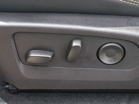 New 2026 Chevrolet Colorado ZR2 w/ Technology Package AWD/4WD image 20