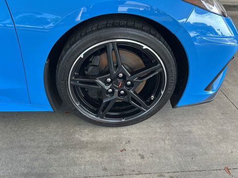 Used 2021 Chevrolet Corvette Stingray Preferred Cpe w/ Z51 Performance Package RWD image 24