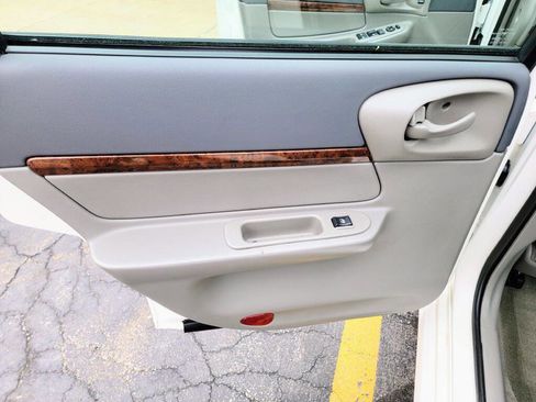 Used 2004 Chevrolet Impala LS w/ Preferred Equipment Group FWD image 14