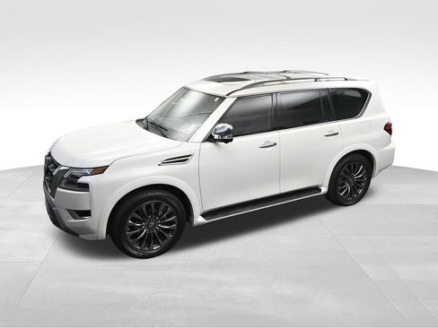 Used 2023 Nissan Armada Platinum w/ Captain's Chairs Package RWD image 19