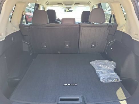 New 2026 Nissan Rogue SV w/ Cold Weather Package FWD image 27