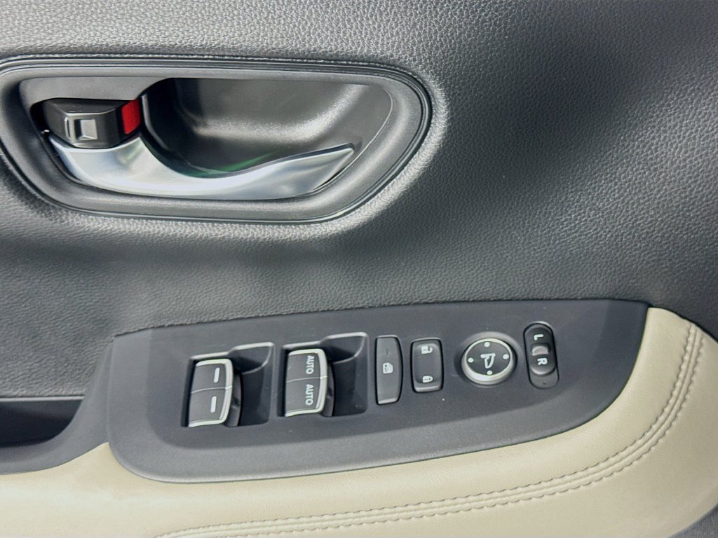 Used 2026 Honda HR-V EX-L image 28