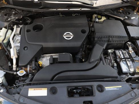 Used 2014 Nissan Altima 2.5 SV FWD image 36