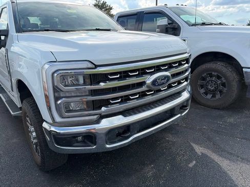 Used 2026 Ford F250 Lariat AWD/4WD image 2