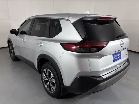 Used 2023 Nissan Rogue SV FWD image 7