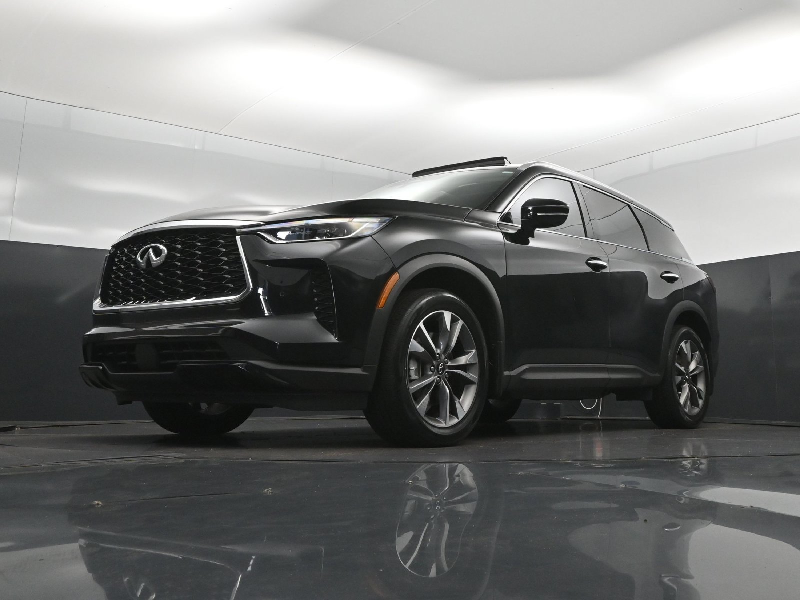 Certified 2023 INFINITI QX60 Luxe w/ Cargo Package AWD/4WD image 38