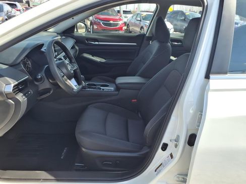 Used 2022 Nissan Altima 2.5 SV AWD/4WD image 12