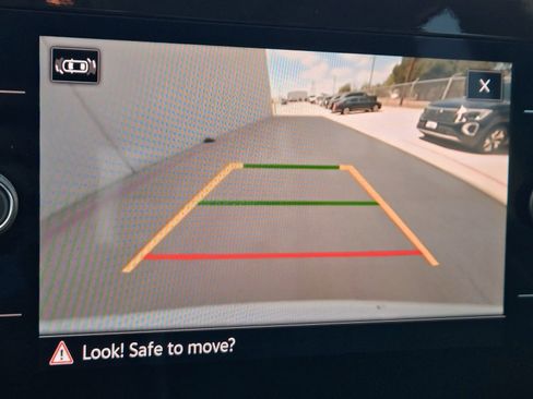 New 2025 Volkswagen Taos SE image 12
