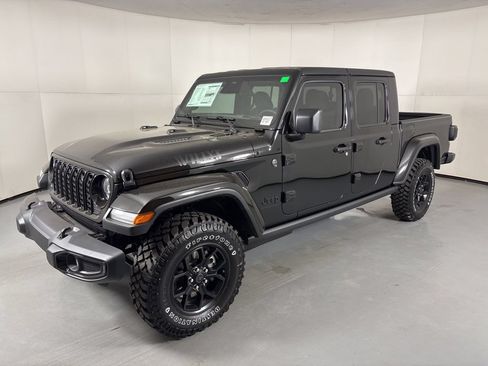 New 2026 Jeep Gladiator Mojave AWD/4WD image 4