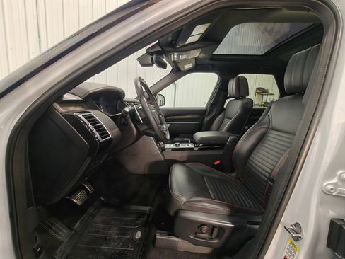 Used 2020 Land Rover Discovery HSE Luxury image 34