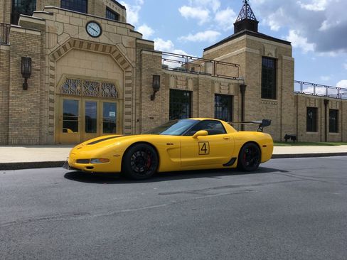Used 2002 Chevrolet Corvette Z06 w/ Memory Pkg image 3
