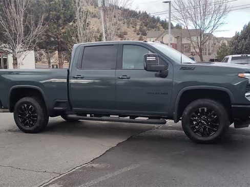 Used 2025 Chevrolet Silverado 3500 LTZ w/ LTZ Plus Package image 2