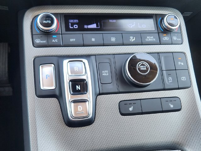 Used 2024 Hyundai Palisade SEL FWD image 19