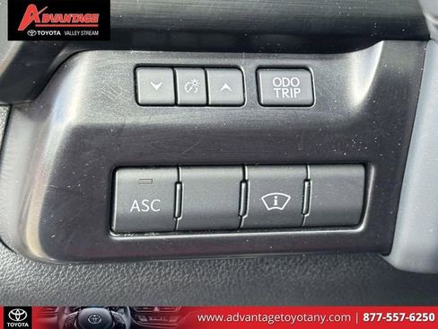 Used 2023 Lexus UX 250h F Sport AWD/4WD image 25
