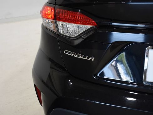 Used 2024 Toyota Corolla LE FWD image 28