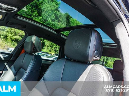 Used 2024 Porsche Macan w/ Premium Plus Package AWD/4WD image 18