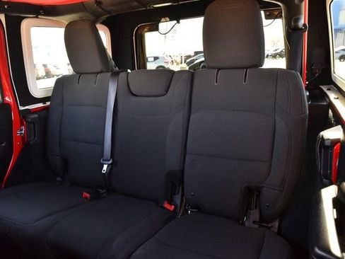Used 2018 Jeep Wrangler Unlimited Sport S image 22