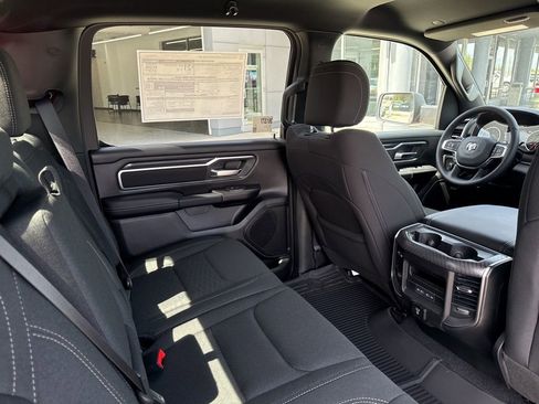 New 2026 RAM 1500 4x4 Crew Cab image 35